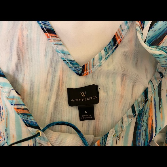 Woman Tank Blouse - Picture 3 of 3